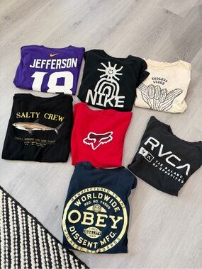 Boys youth nike, salty crew, obey shirt lot size medium + large
